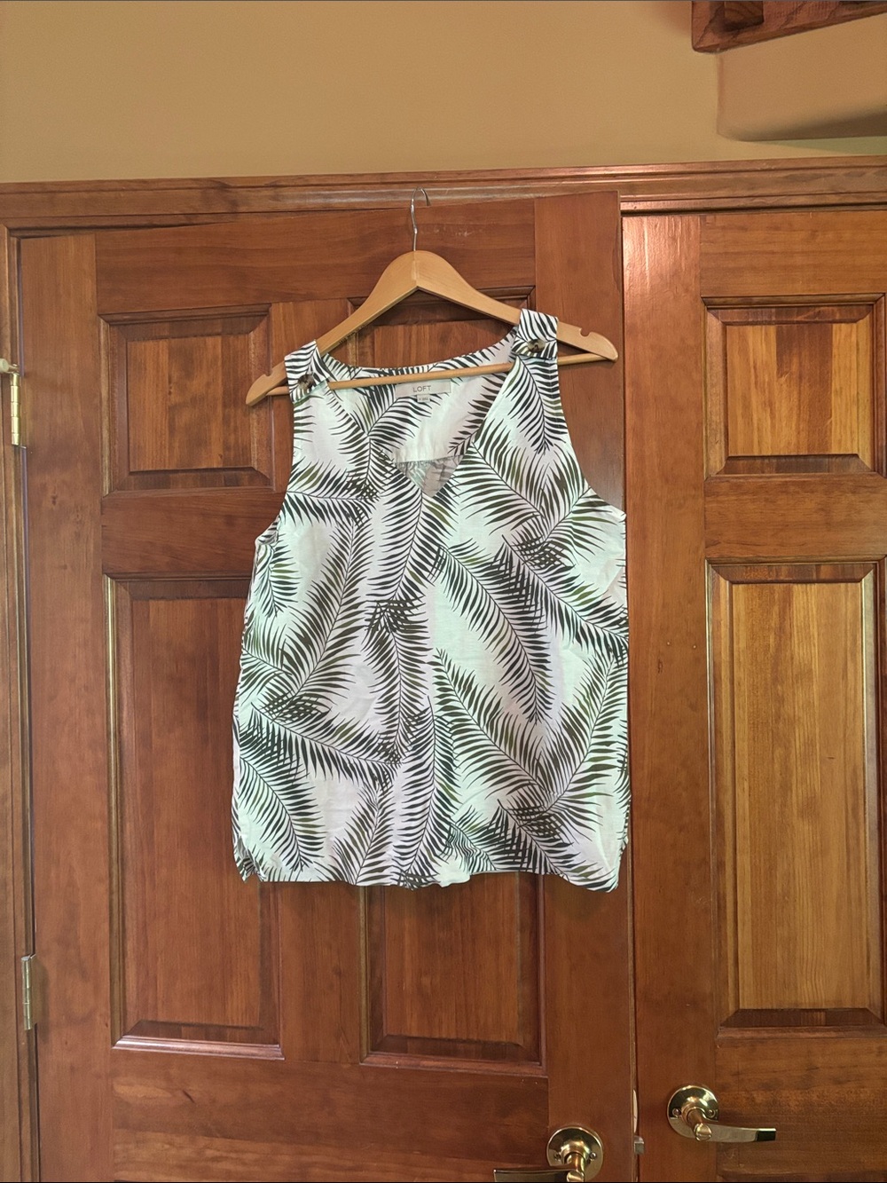 LOFT Green and White Palm-Print Sleeveless Camisole